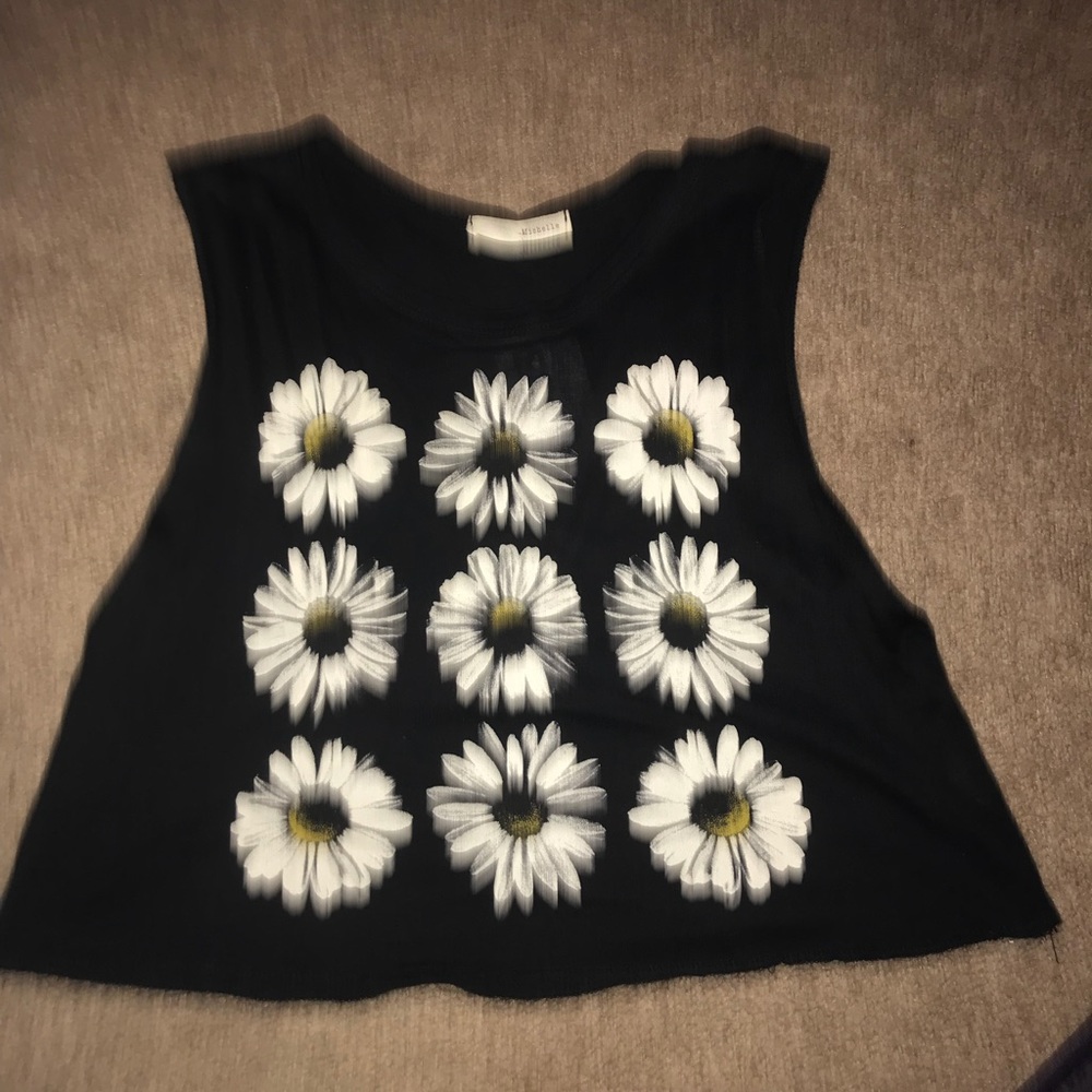 Flower print black tank top crop